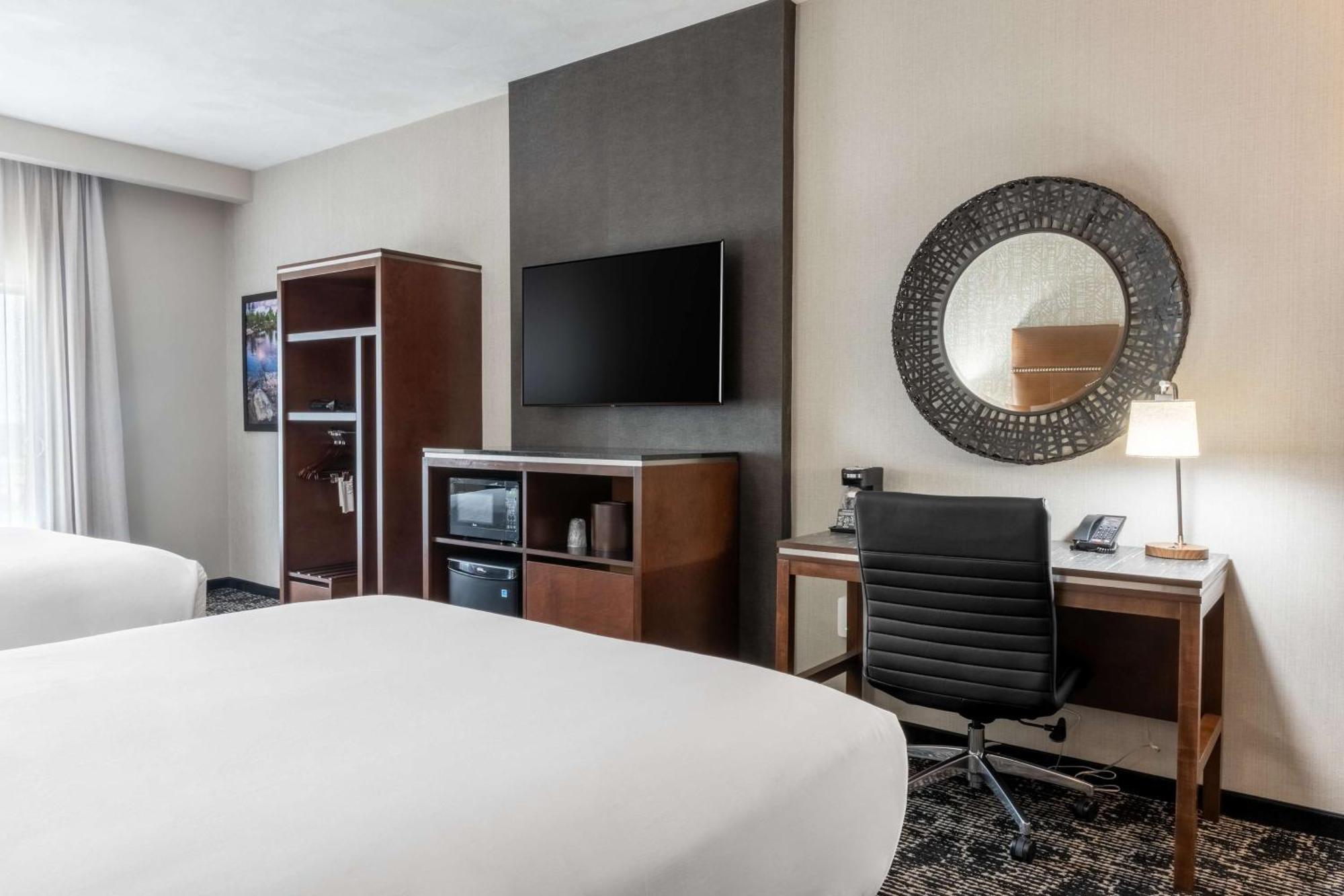 Drury Plaza Hotel College Station Eksteriør billede