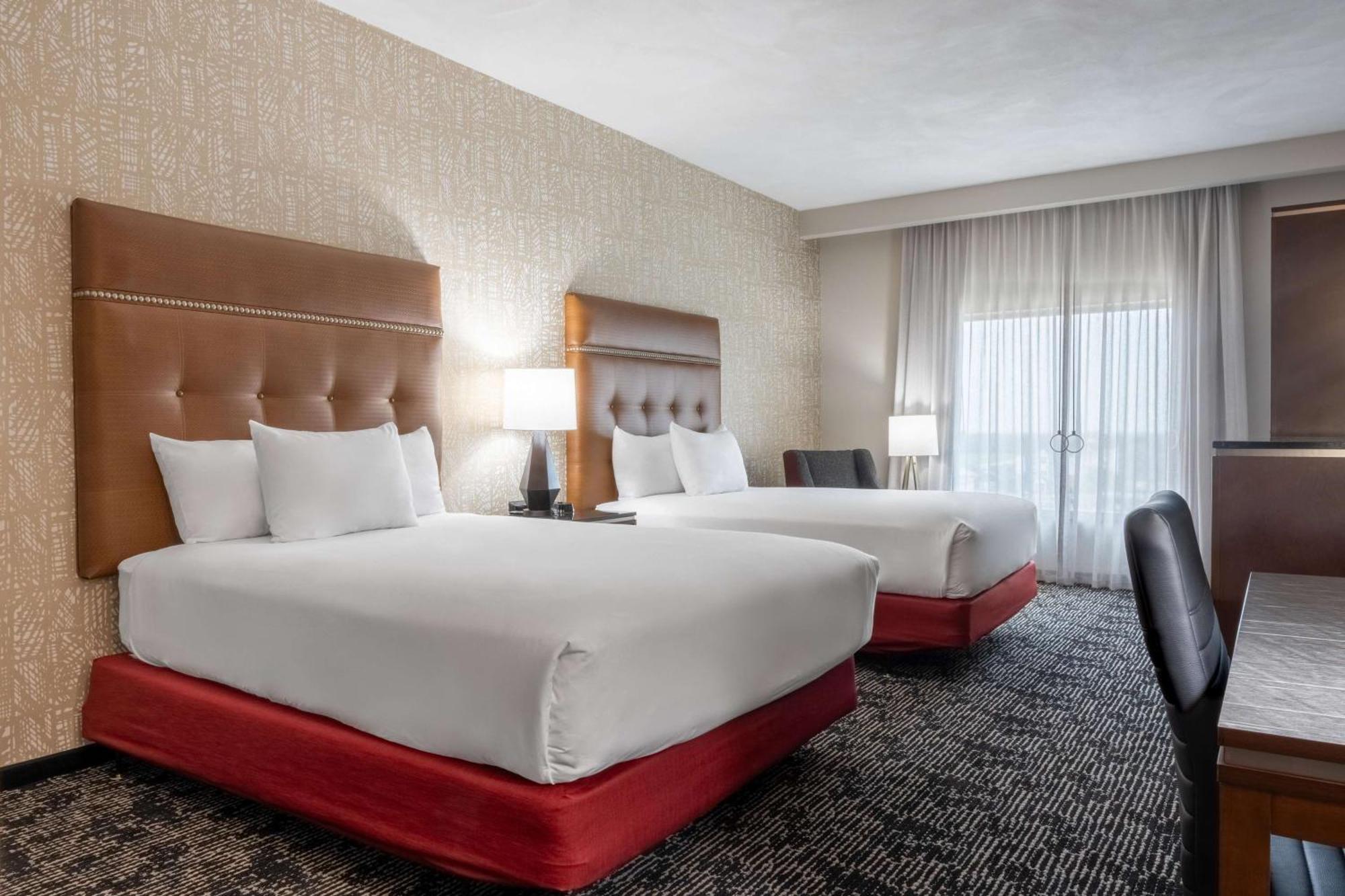 Drury Plaza Hotel College Station Eksteriør billede