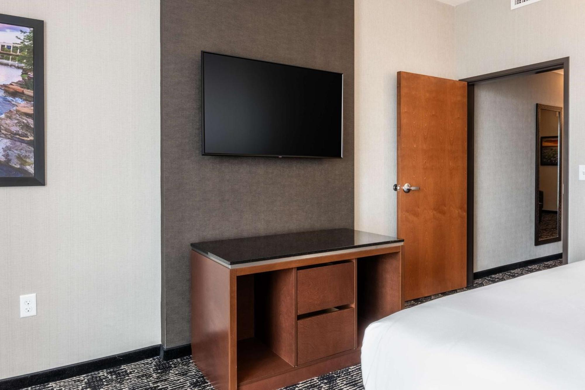 Drury Plaza Hotel College Station Eksteriør billede