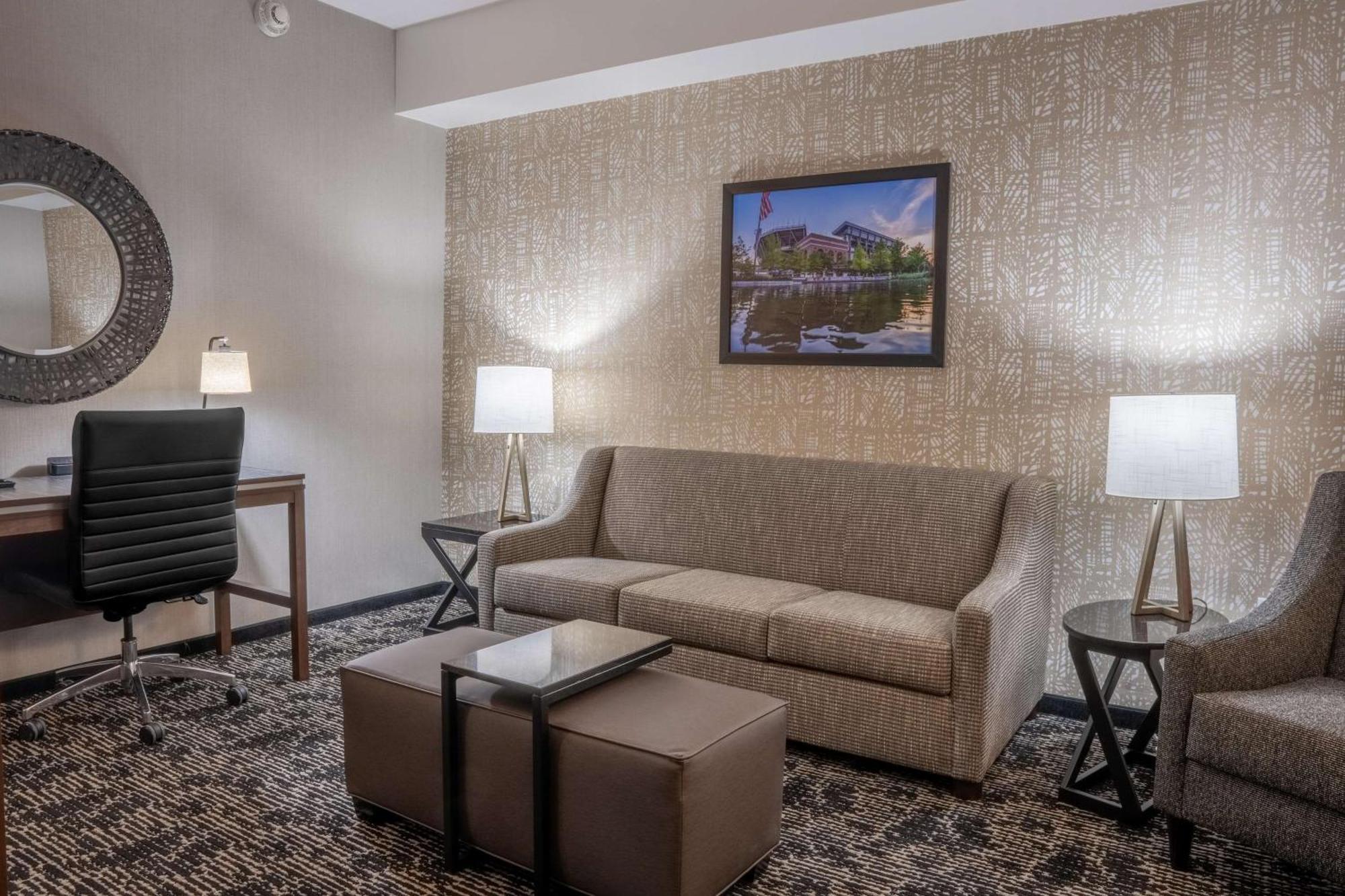 Drury Plaza Hotel College Station Eksteriør billede