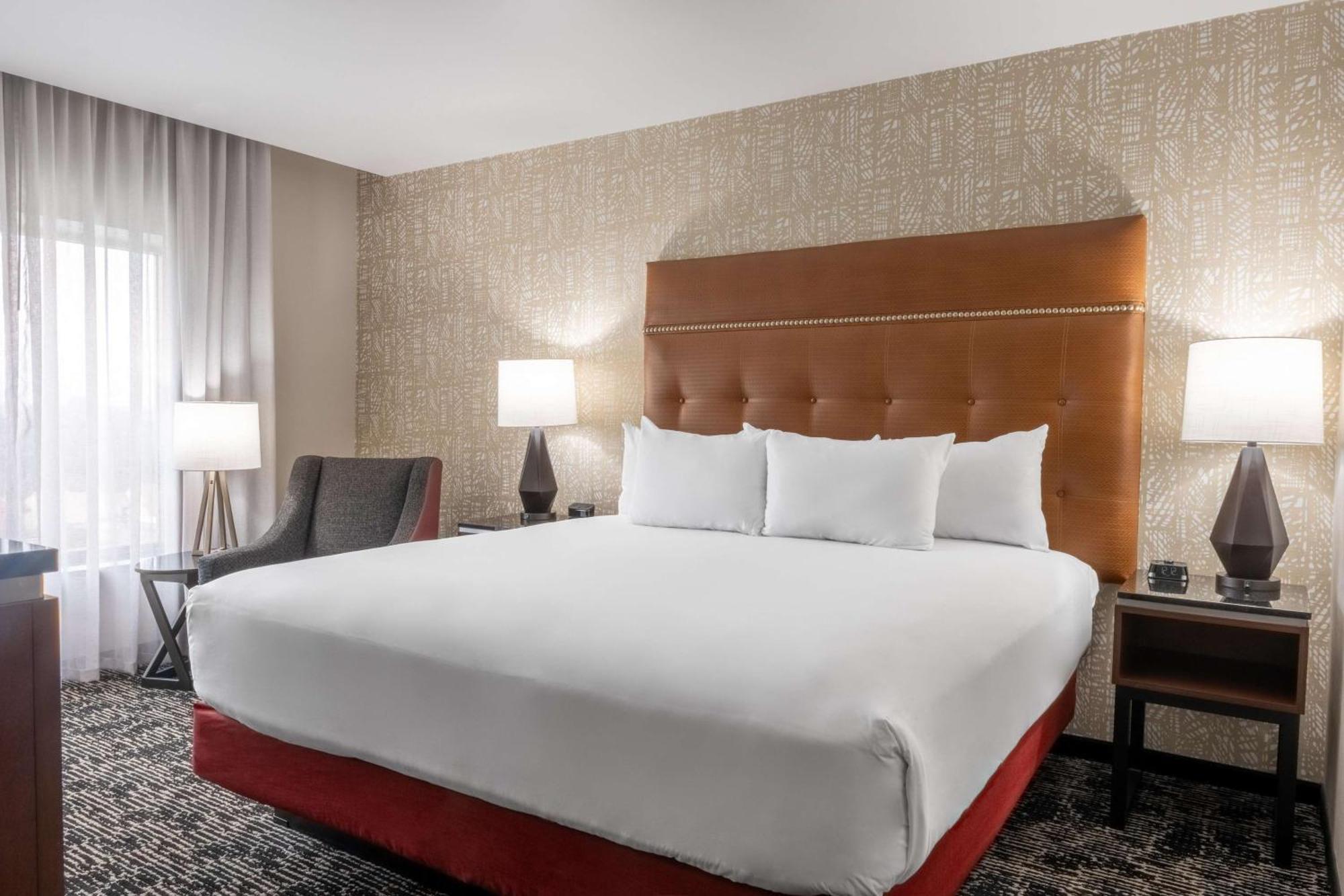 Drury Plaza Hotel College Station Eksteriør billede